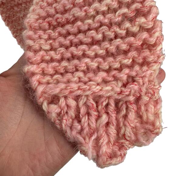 pink knitted scarf - Picture 3 of 3